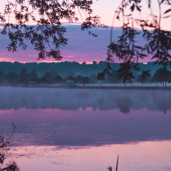 Enjoy the River Thames and walks into Henley